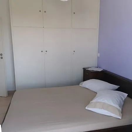 Markou Mpotsari 19 & Hras, Perigiali , Korinthias Apartment