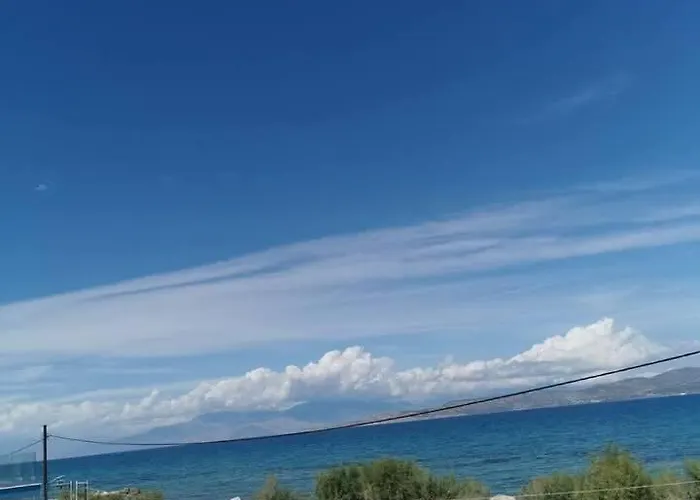 Absolute Beachfront Bliss In Perigiali, Korinthia Appartamento